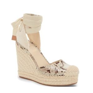 NWT Vince Camuto Espadrille Wedges 👠💁🏻‍♀️